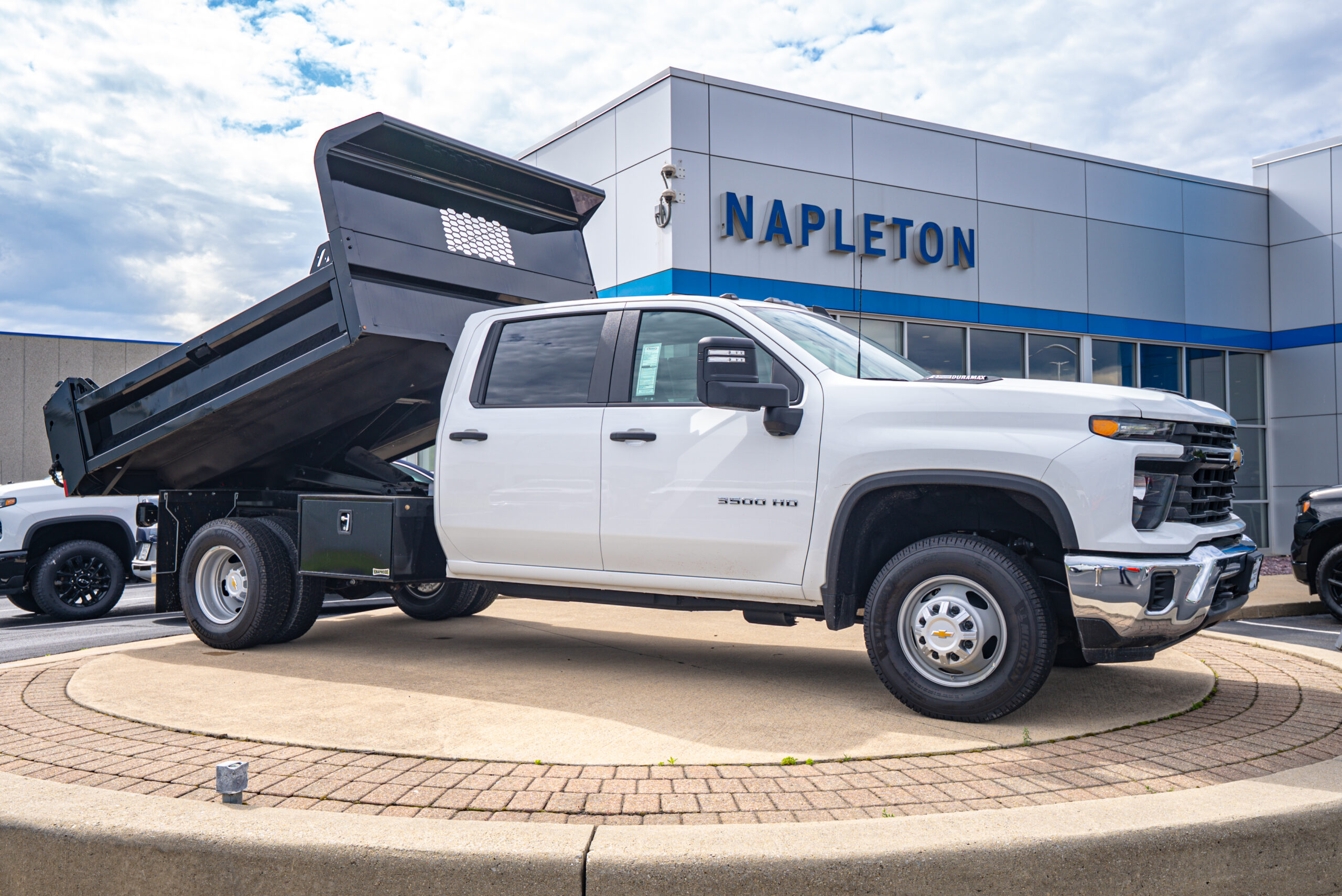 Dump truck for construction and landscaping